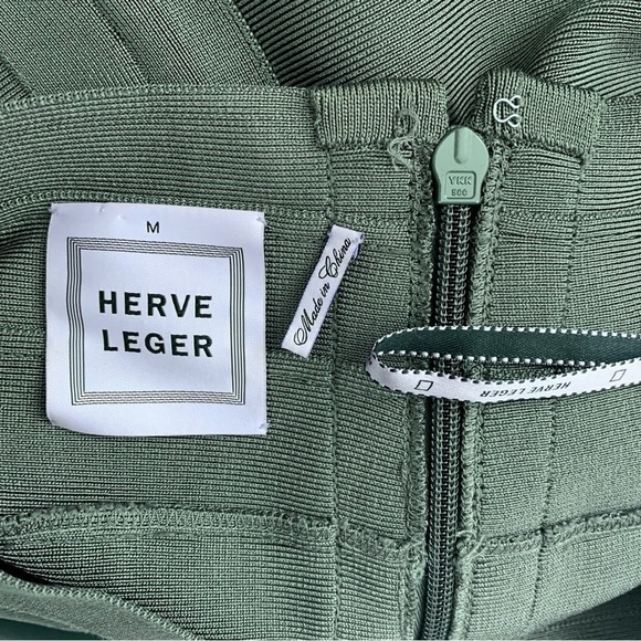 Herve Leger Bandage Mini Skirt in Silver Gray size medium - Picture 5 of 8